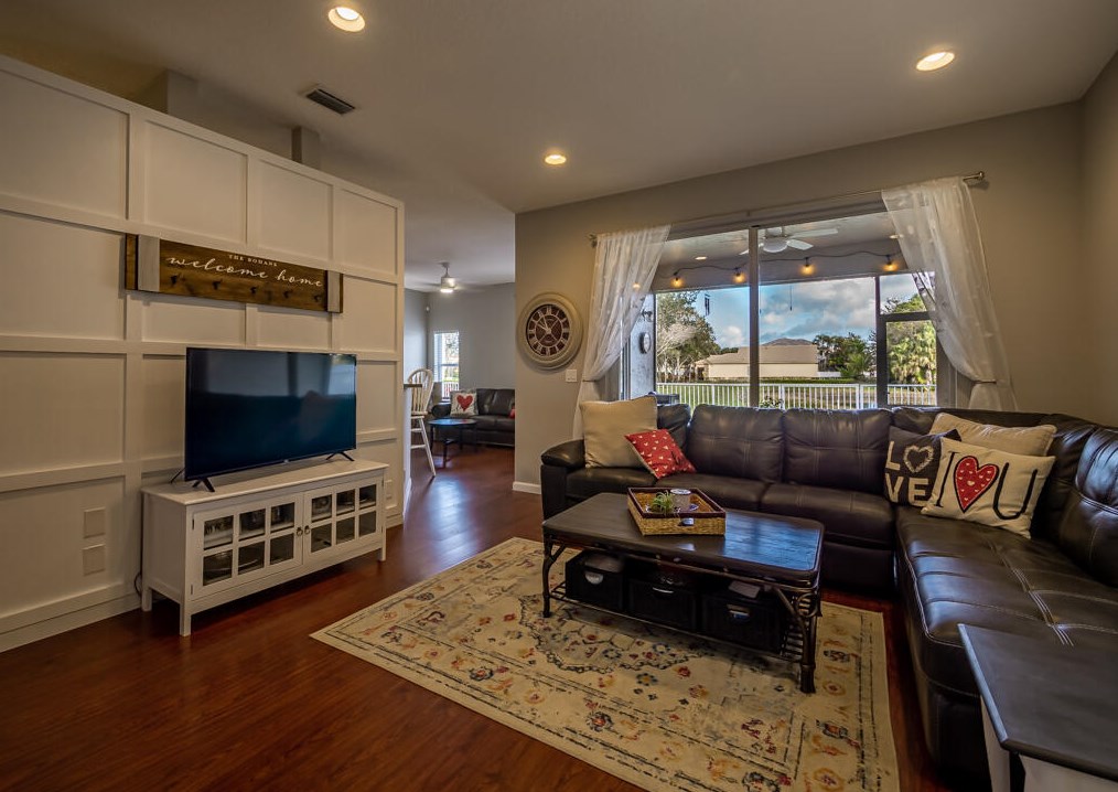 10215 Foal Rd, Lake Worth FL  33449-5446 exterior