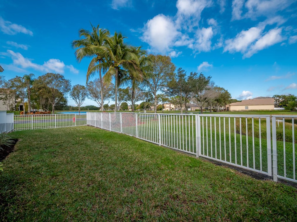 10215 Foal Rd, Lake Worth FL  33449-5446 exterior