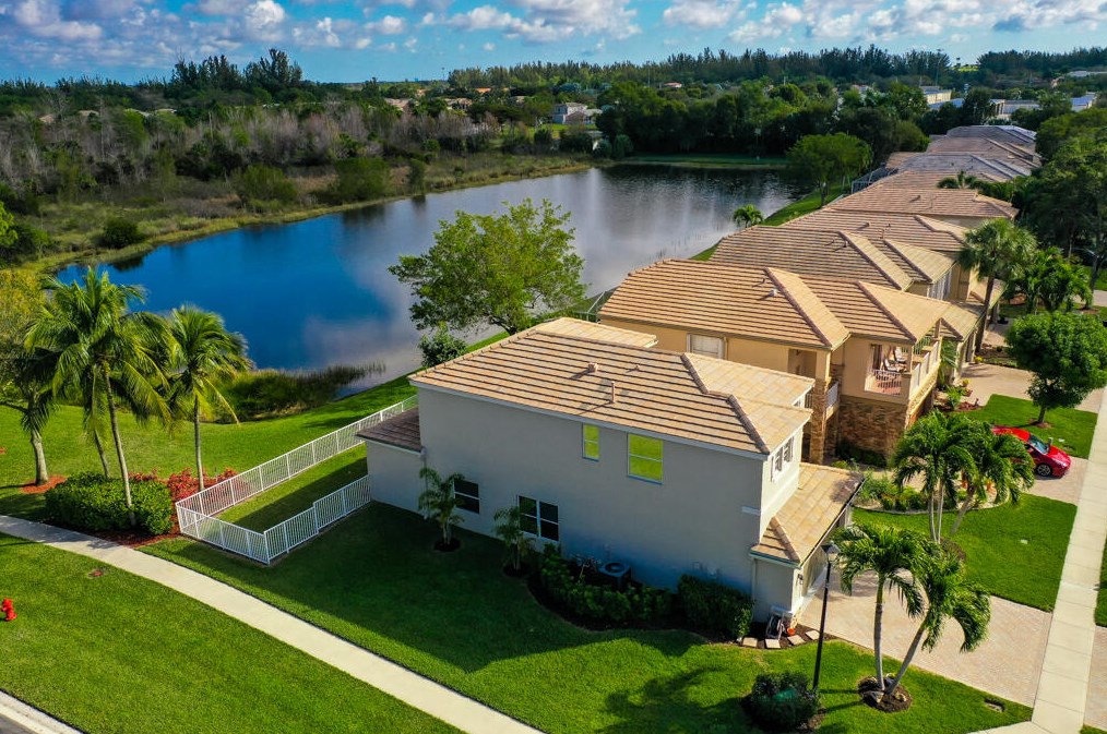 10215 Foal Rd, Lake Worth FL  33449-5446 exterior