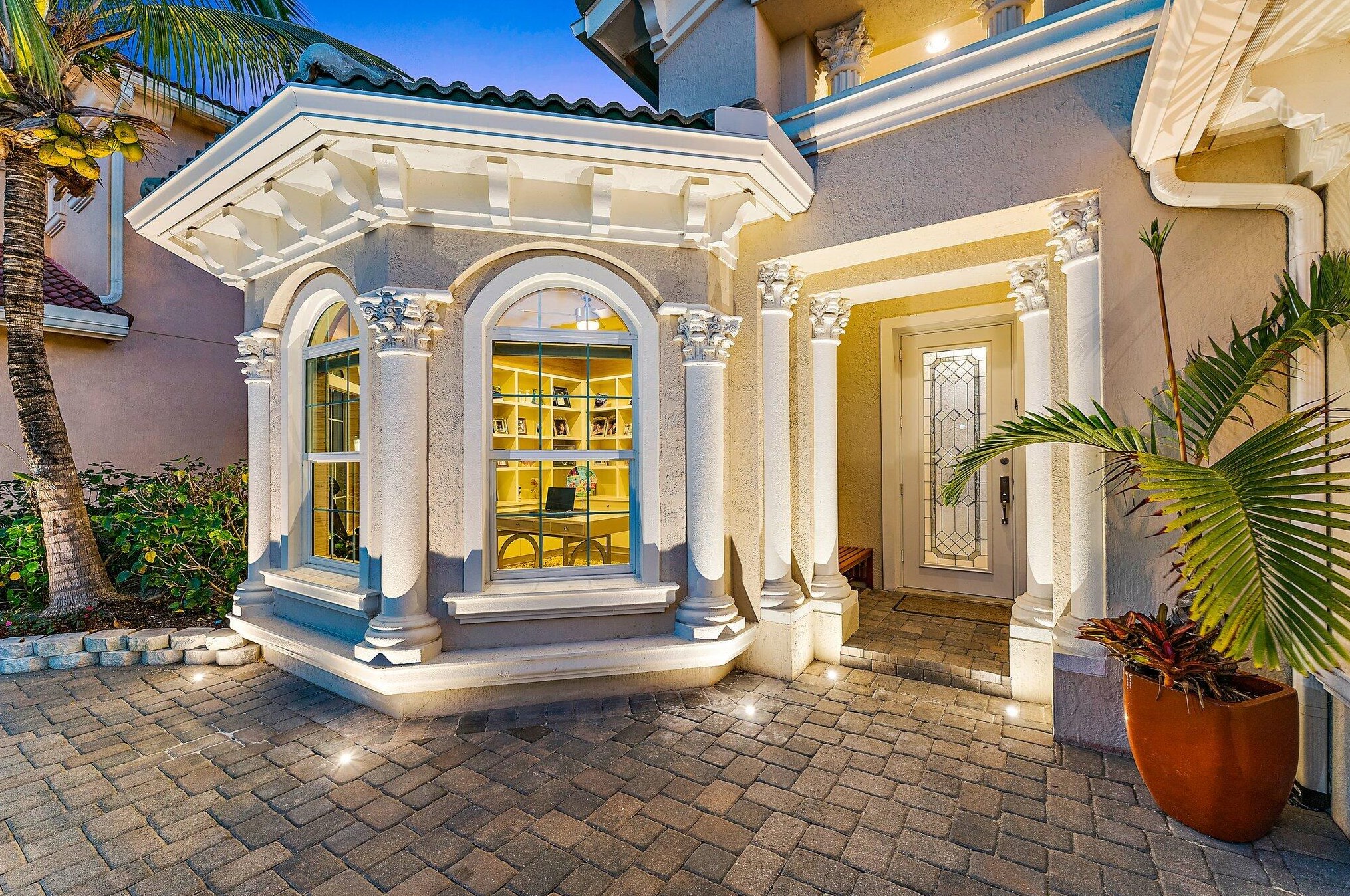 260 Carina Dr, Jupiter FL  33478-5454 exterior