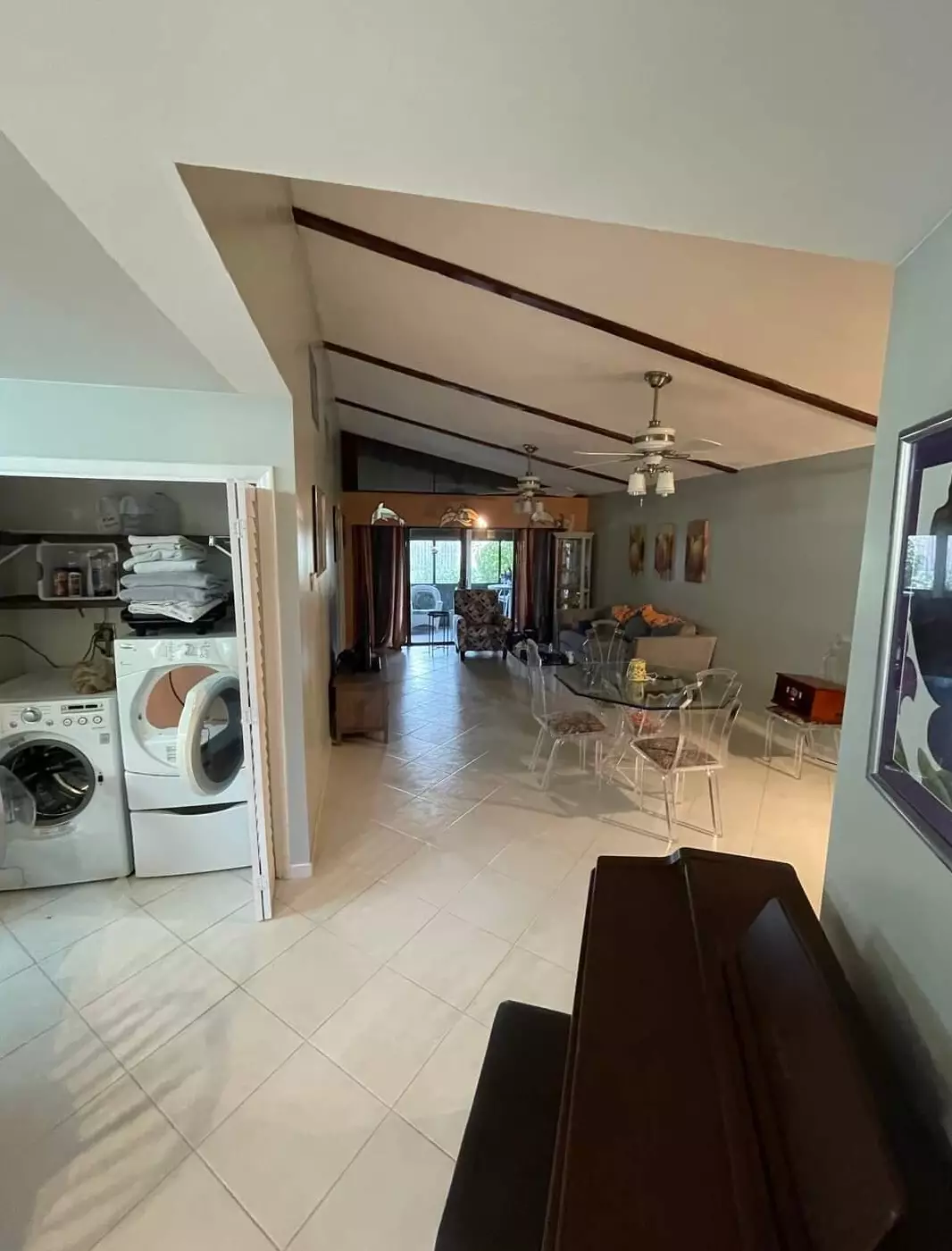 438 Briarwood Cir, Hollywood FL  33024-1319 exterior