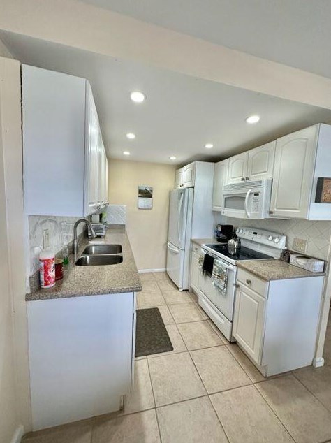 2029 Exeter B, Boca Raton FL  33434-4850 exterior