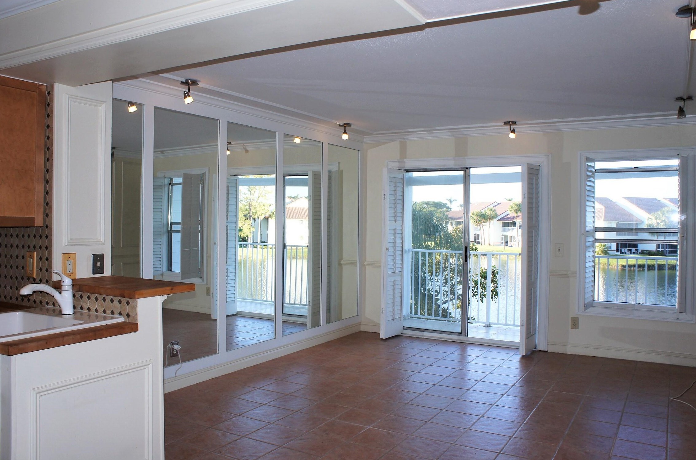 273 Cypress Point Dr, West Palm Beach, FL 33418