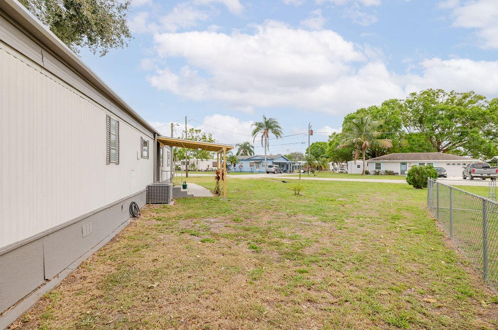 3023 19th Ct, Okeechobee FL  34974-6318 exterior