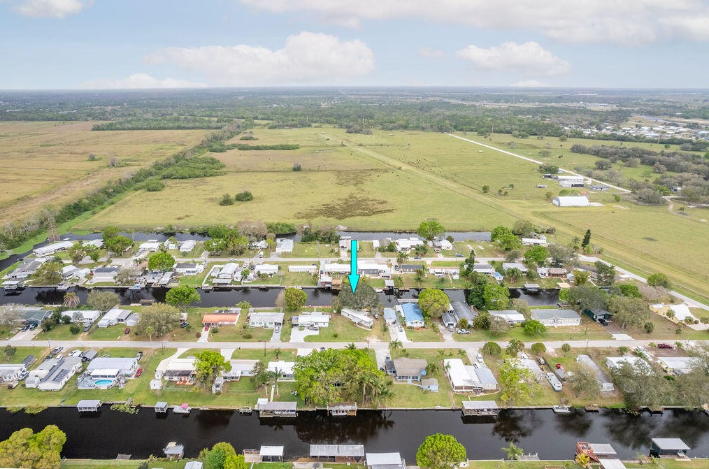 3023 19th Ct, Okeechobee FL  34974-6318 exterior