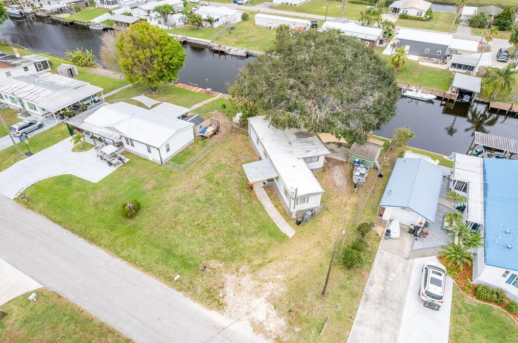 3023 19th Ct, Okeechobee FL  34974-6318 exterior