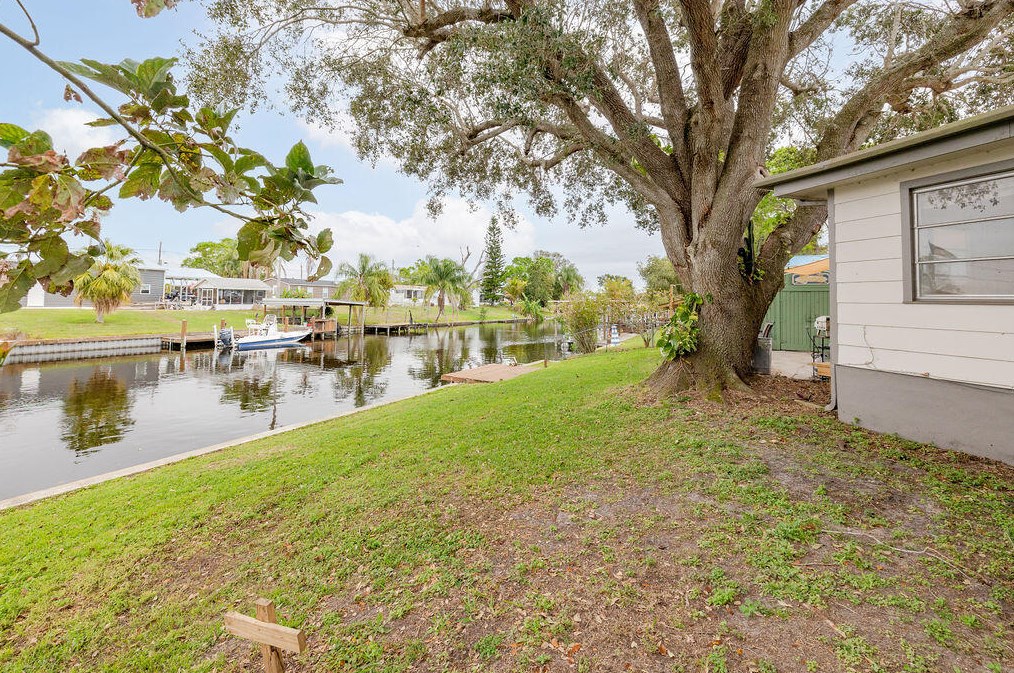 3023 19th Ct, Okeechobee FL  34974-6318 exterior