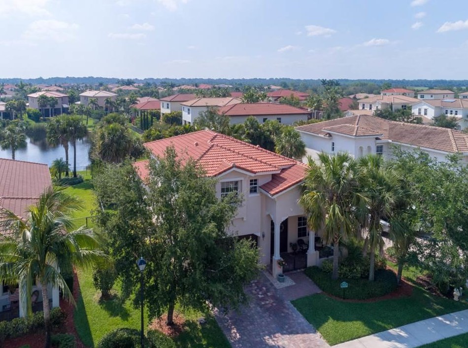 241 Porgee Rock Pl, Jupiter FL  33458-1635 exterior