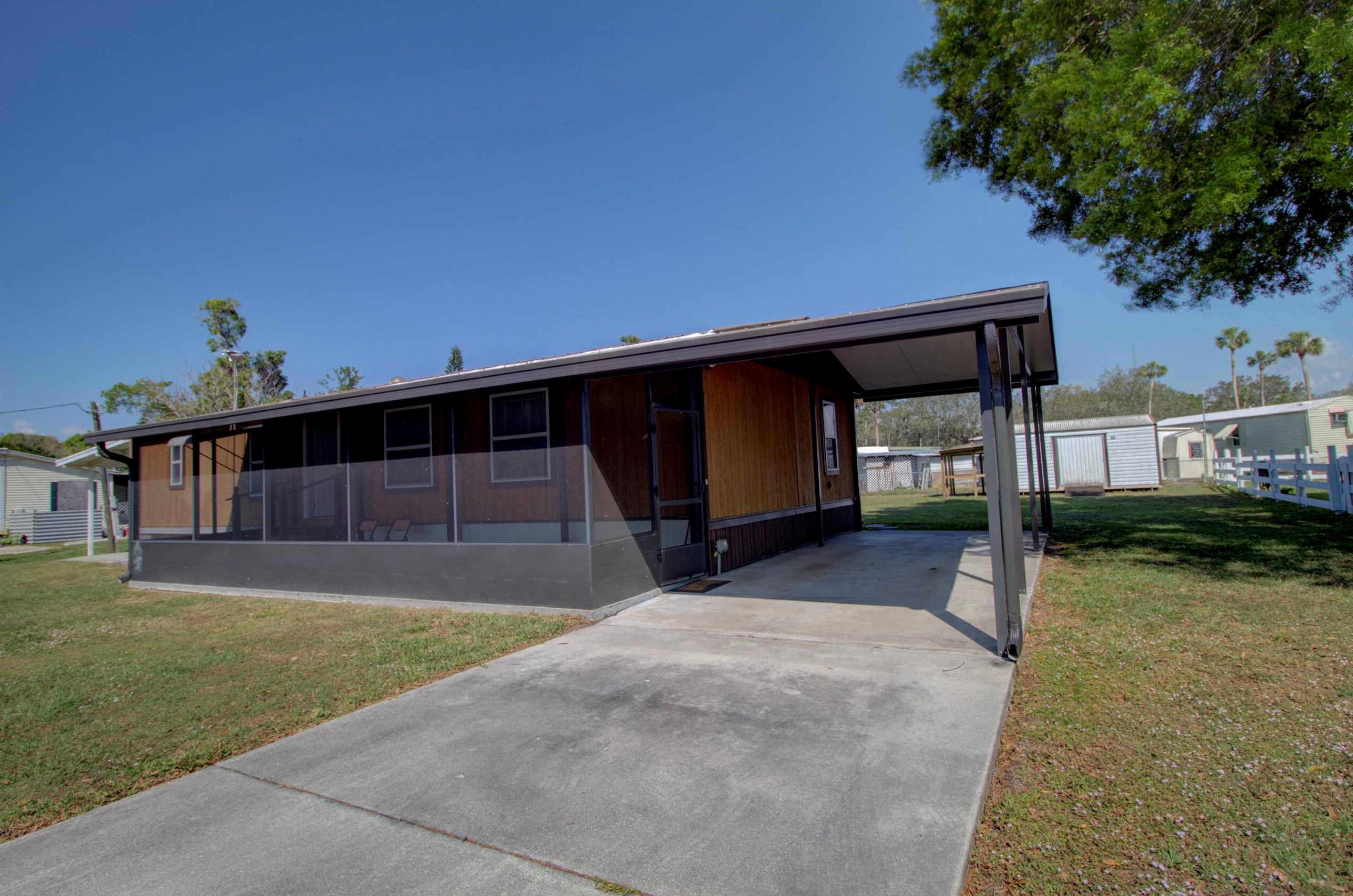 4173 26th St, Okeechobee FL  34974-6576 exterior