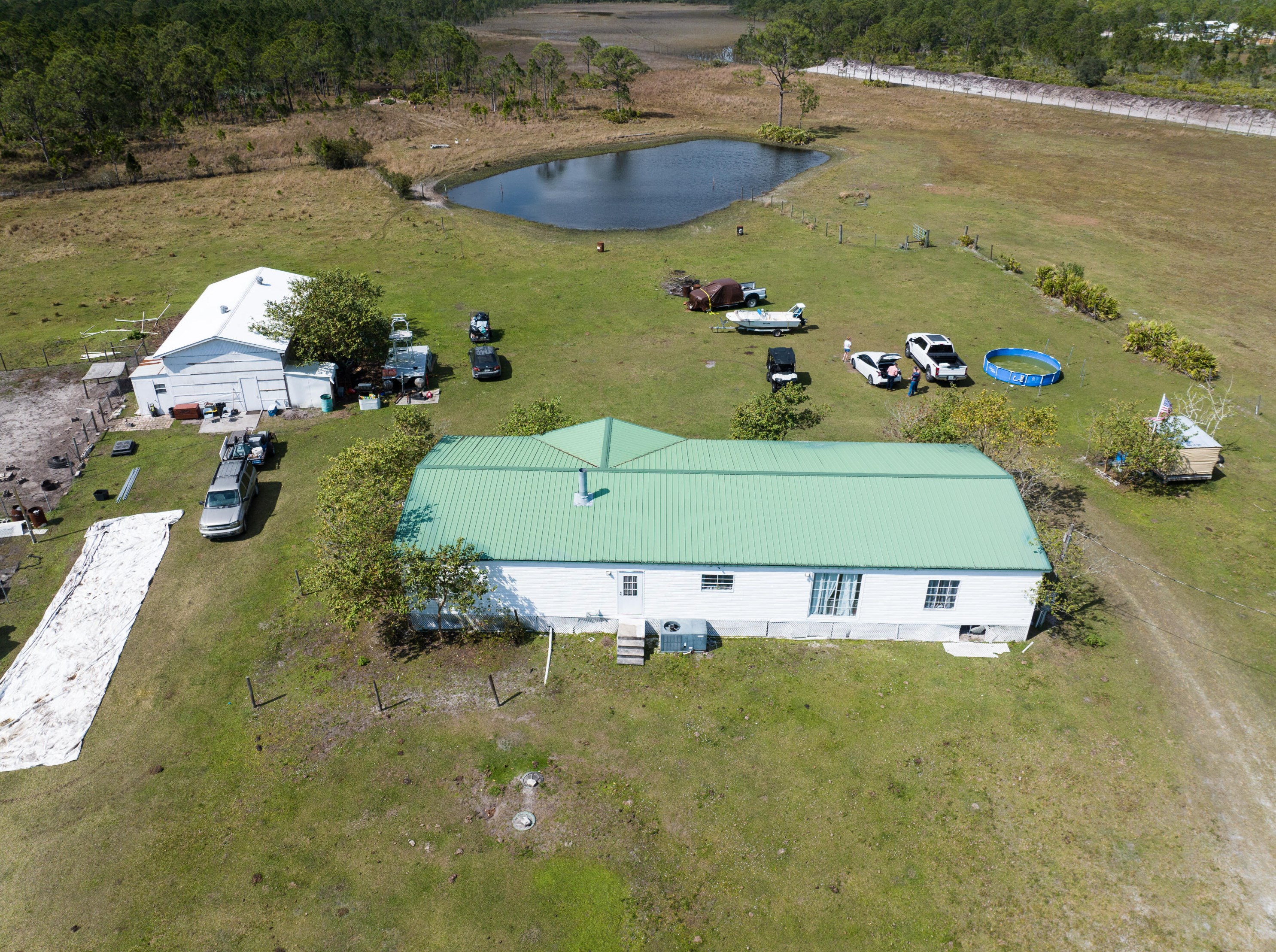 13701 124th Ave, Okeechobee FL  34972-7418 exterior