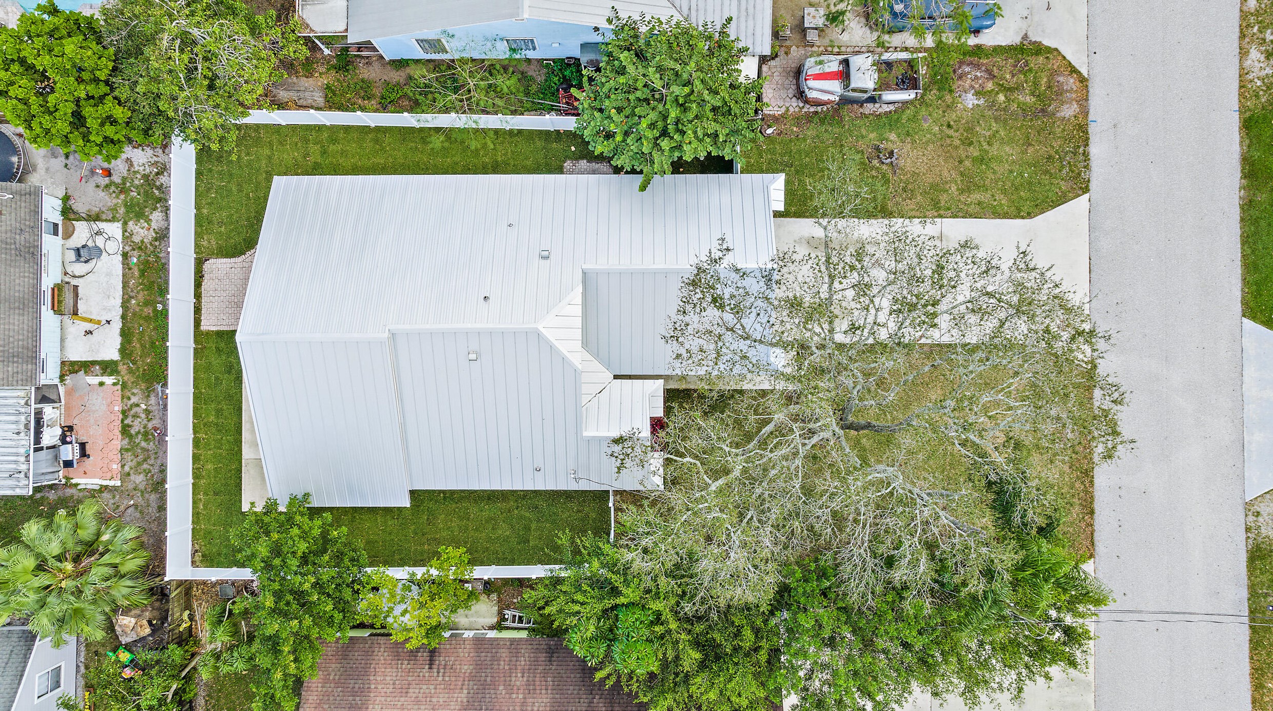 6169 Lucerne St, Jupiter FL  33458-6672 exterior