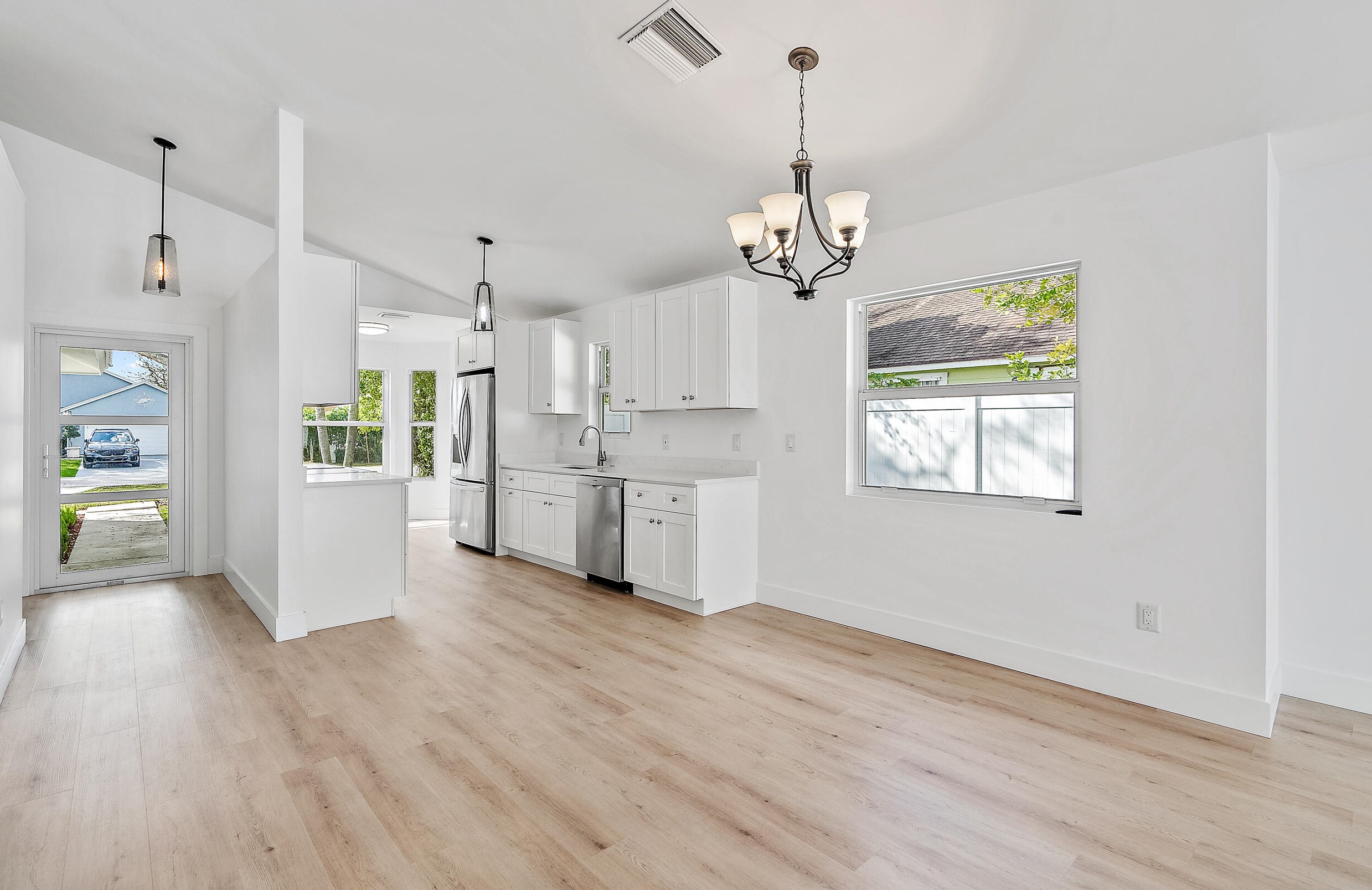 6169 Lucerne St, Jupiter FL  33458-6672 exterior