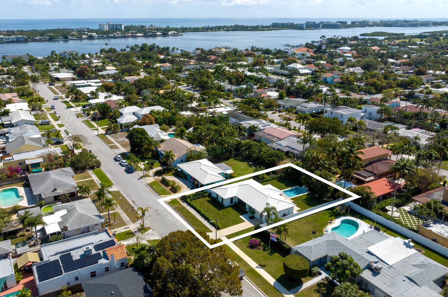 161 Yale Dr, Lake Worth FL  33460-6360 exterior