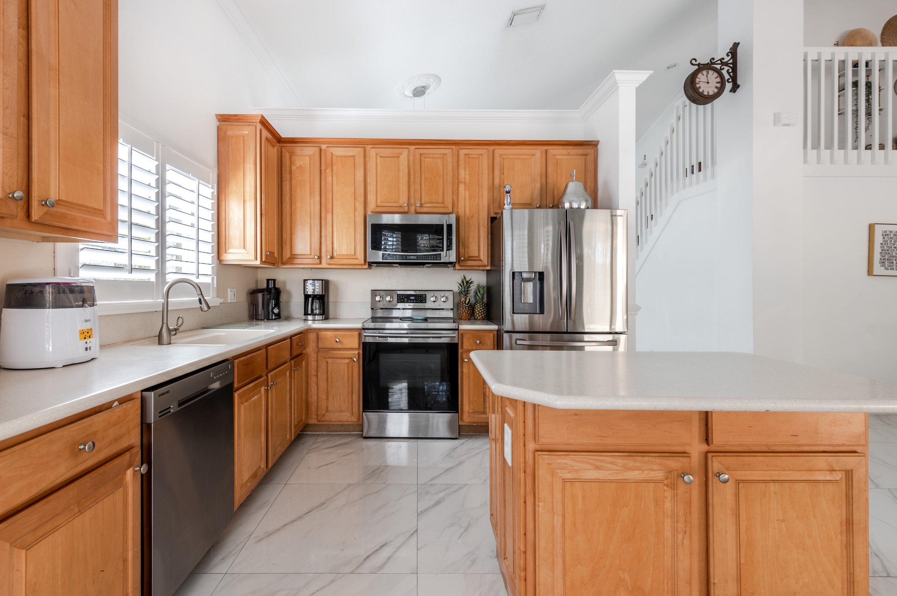 4050 Bahia Isle Cir, Lake Worth FL  33449-8305 exterior