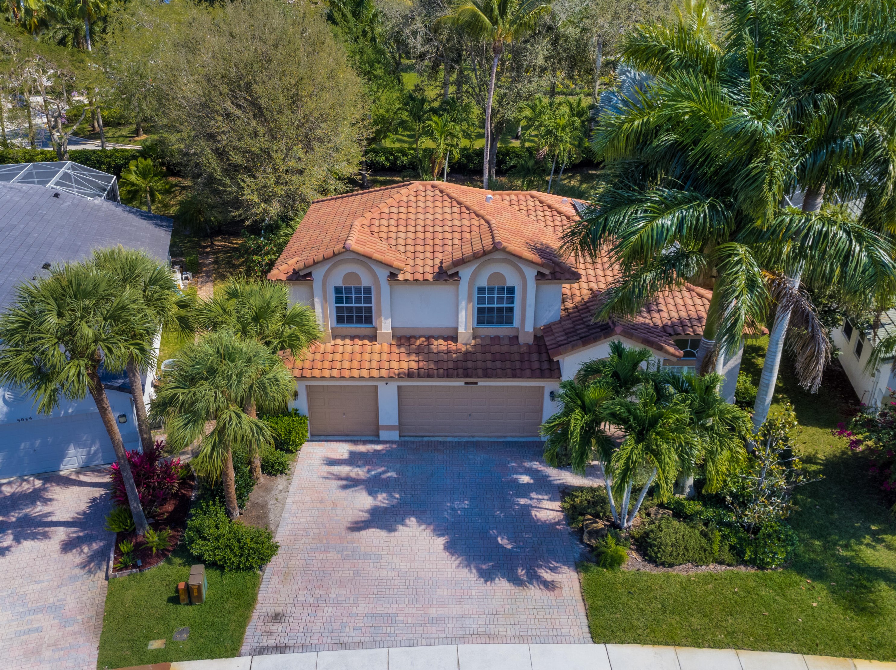 4050 Bahia Isle Cir, Lake Worth FL  33449-8305 exterior