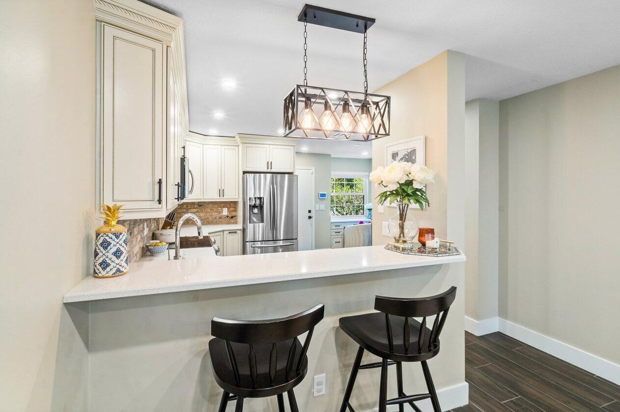 8878 Riverfront Ter, Jupiter FL  33469-1818 exterior