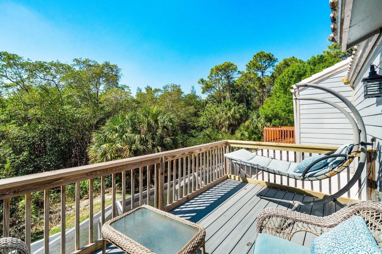 8878 Riverfront Ter, Jupiter FL  33469-1818 exterior