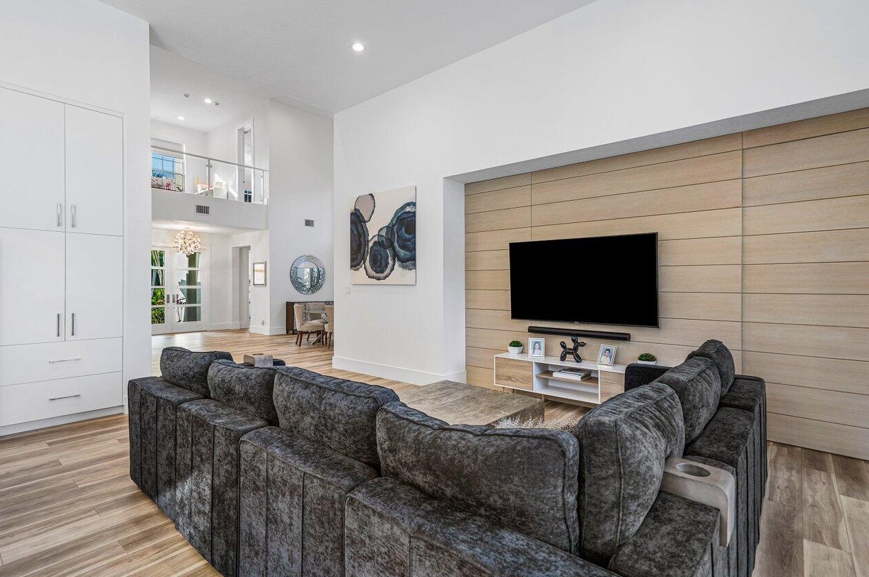 4190 Briarcliff Cir, Boca Raton FL  33496-4067 exterior