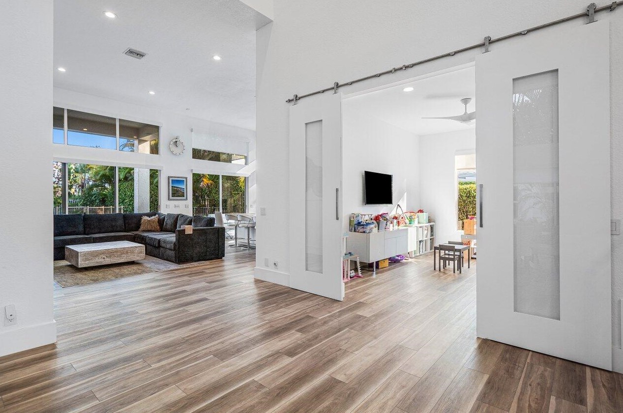 4190 Briarcliff Cir, Boca Raton FL  33496-4067 exterior