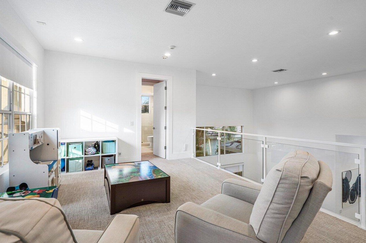 4190 Briarcliff Cir, Boca Raton FL  33496-4067 exterior