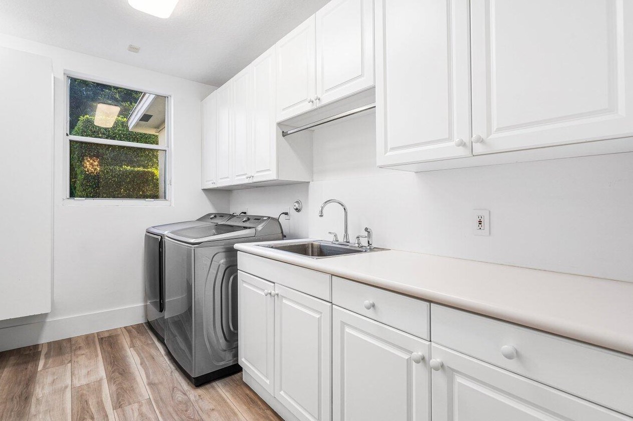 4190 Briarcliff Cir, Boca Raton FL  33496-4067 exterior