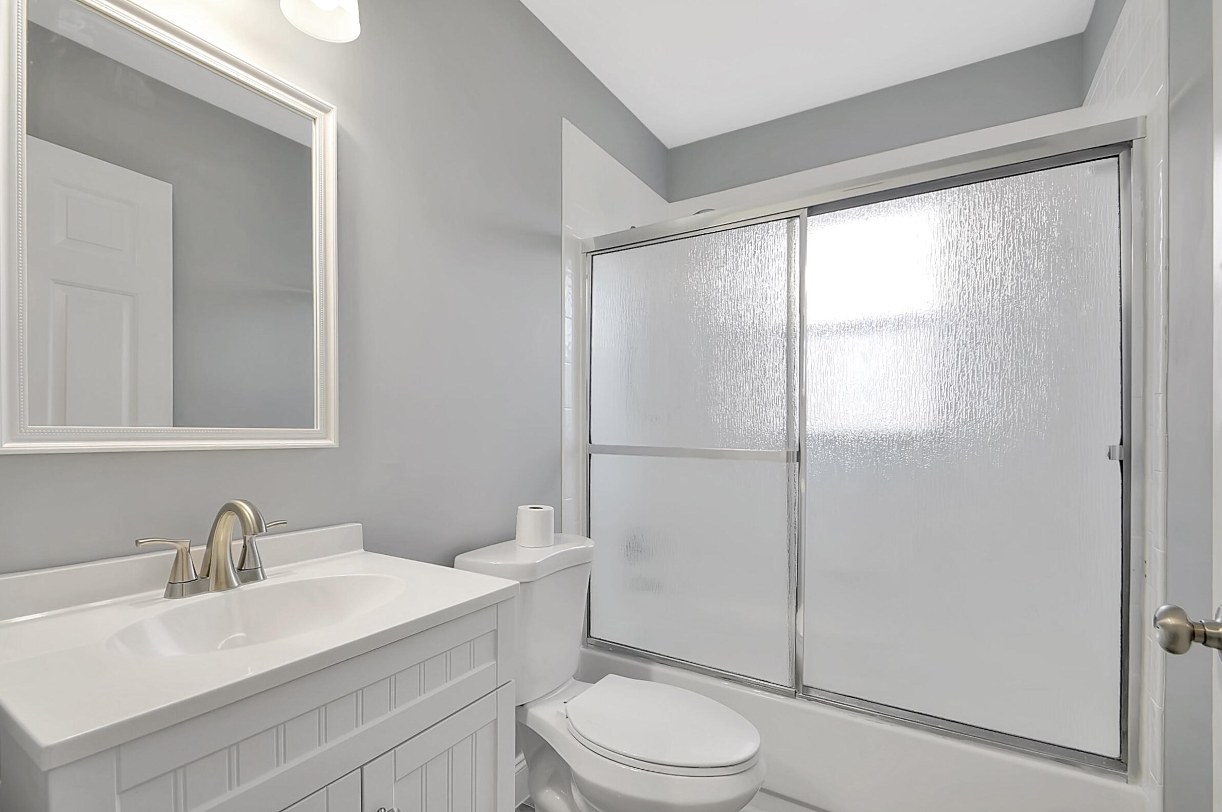 7595 Woodland Creek Ln, Lake Worth FL  33467-6582 exterior
