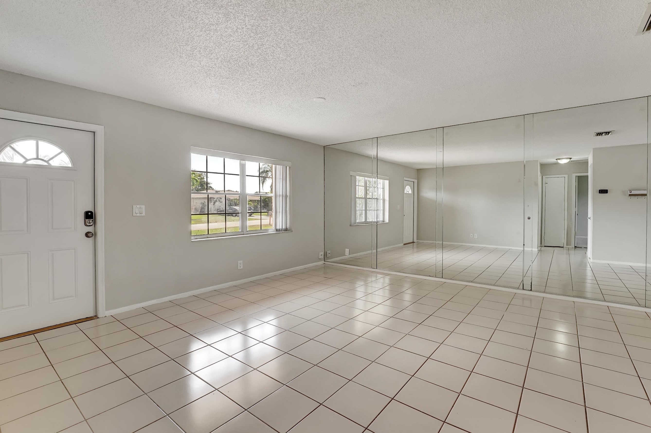 9726 Richmond Cir, Boca Raton FL  33434-2315 exterior