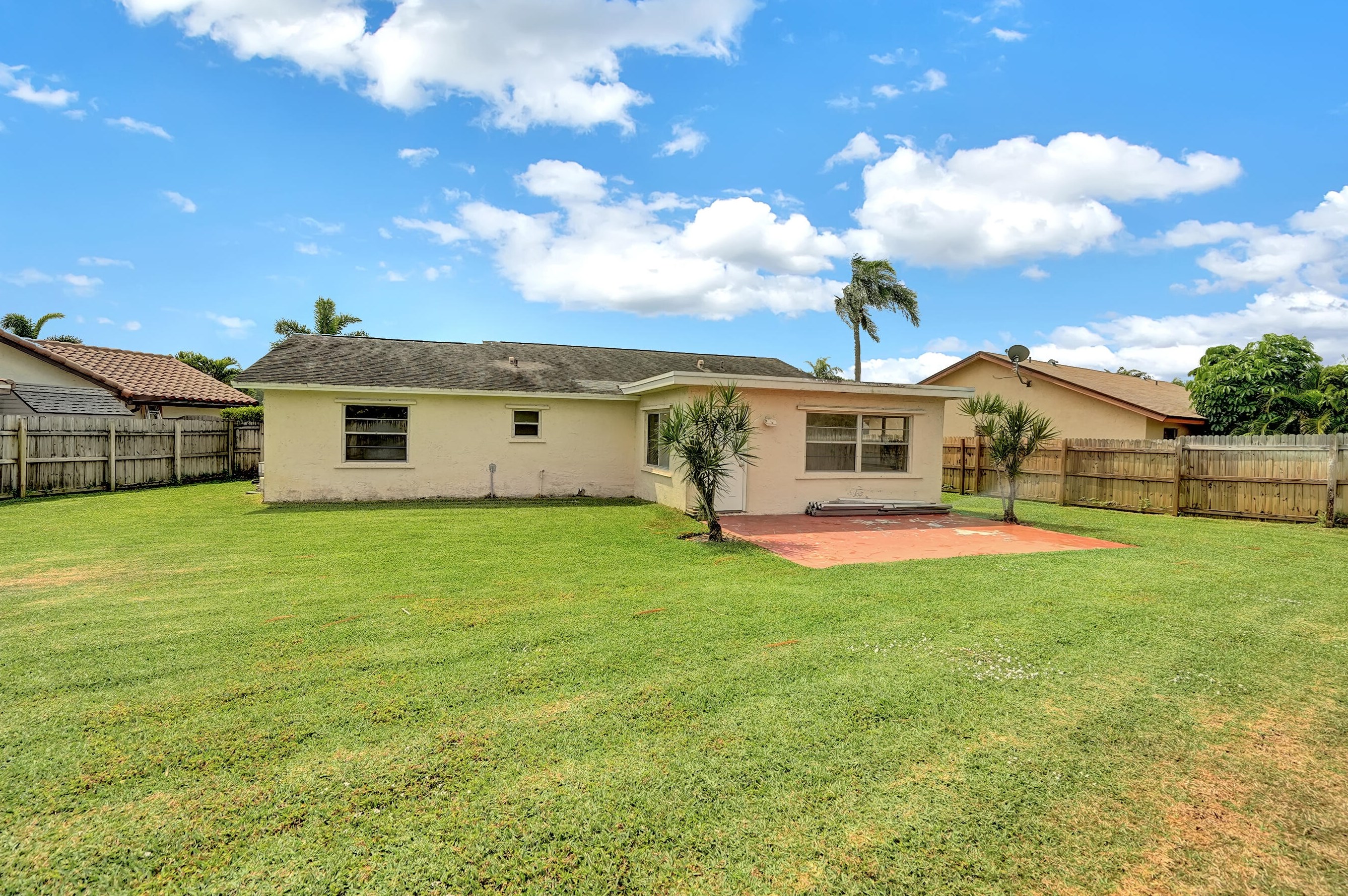 9726 Richmond Cir, Boca Raton FL  33434-2315 exterior