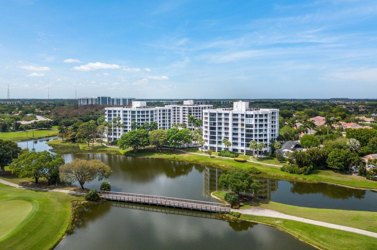 20310 Fairway Oaks Dr, Boca Raton FL  33434-3244 exterior