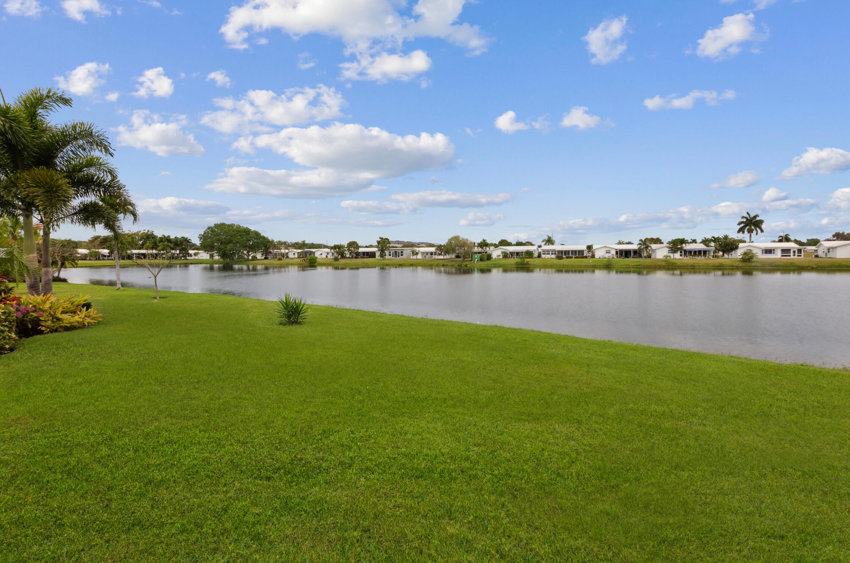 1901 Roma Way, Boynton Beach FL  33426-6503 exterior