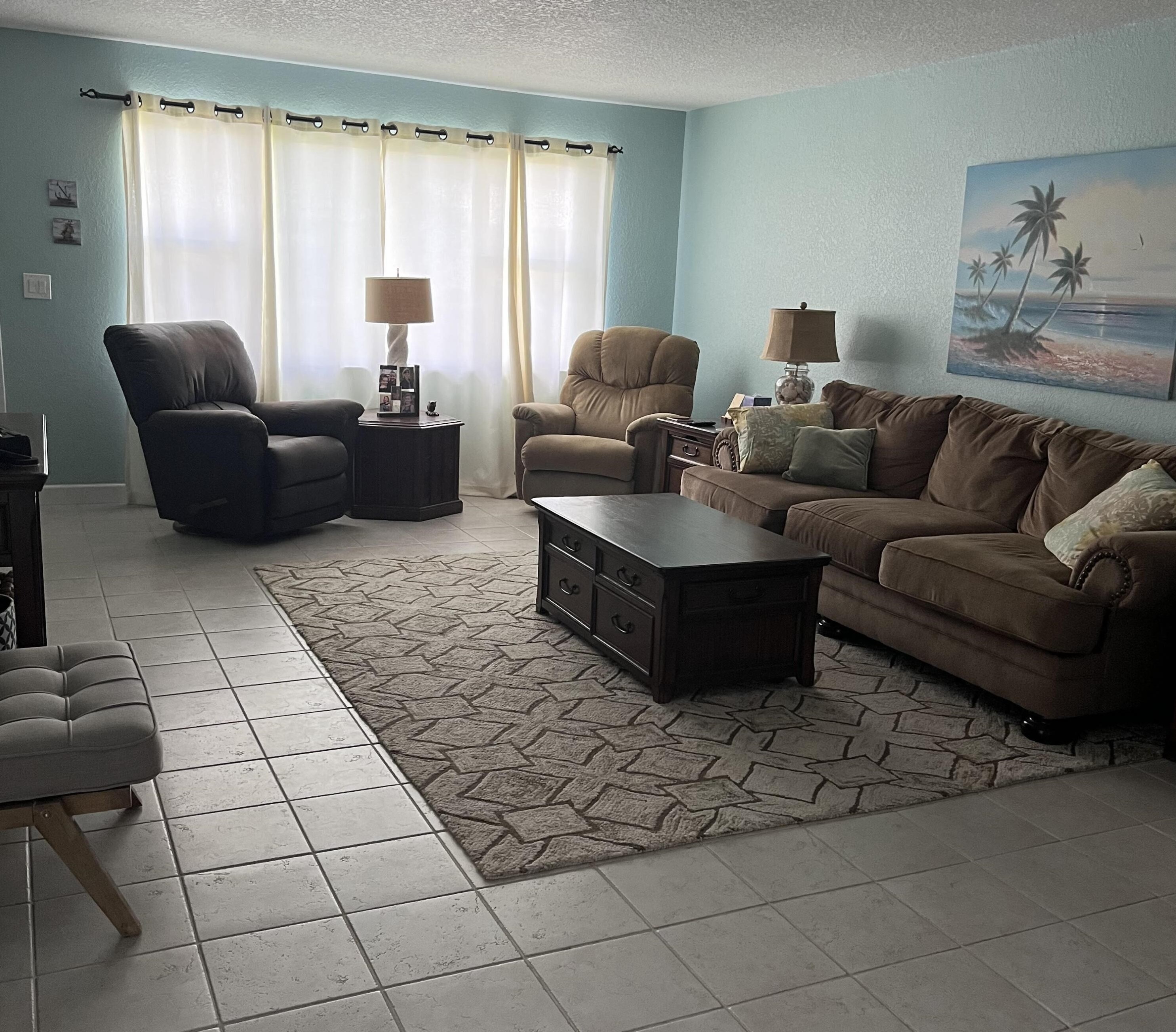 1594 14th Ave, Boynton Beach FL  33426-5807 exterior