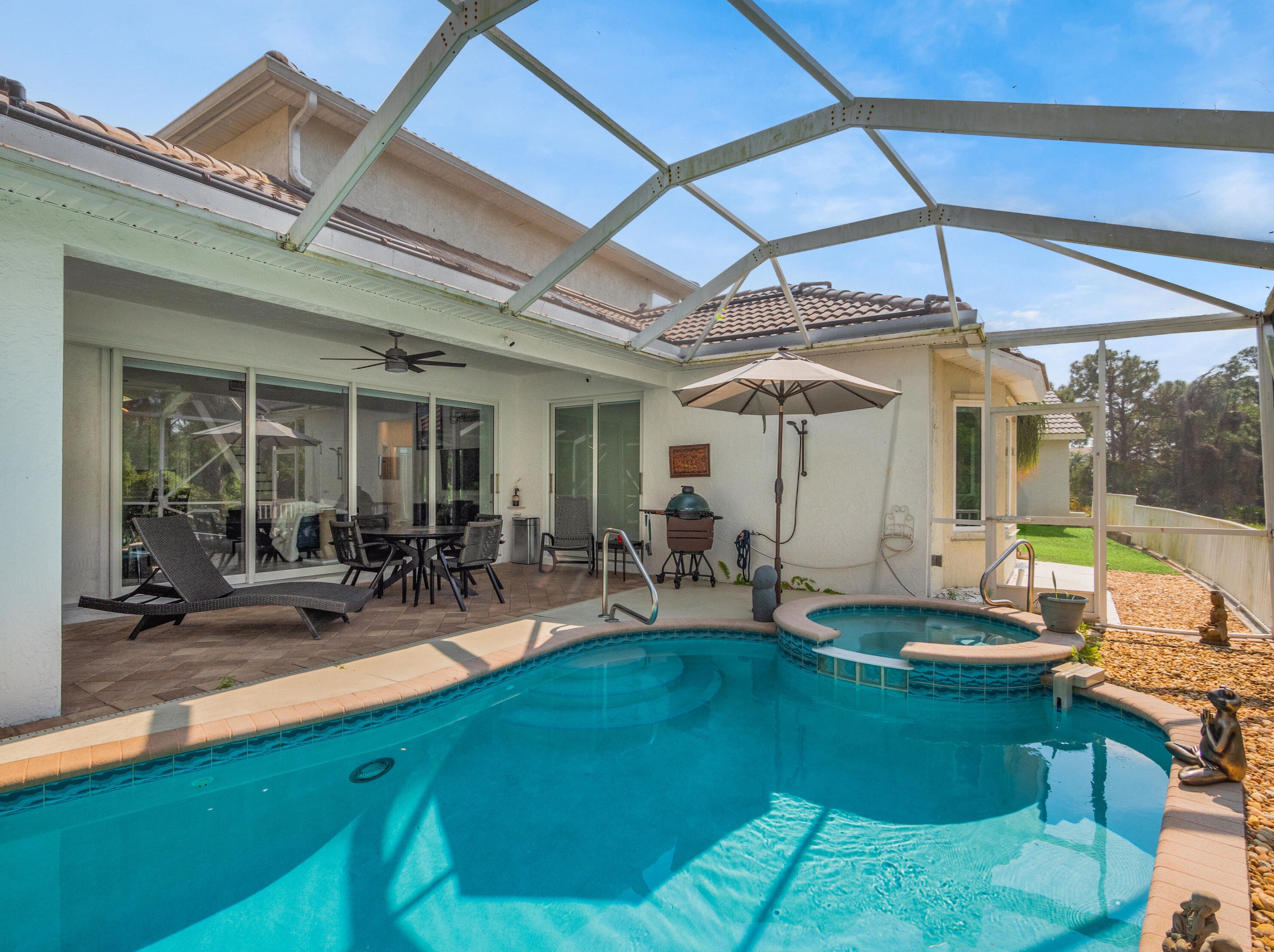8085 Morningwood Pl, Hobe Sound FL  33455-7921 exterior