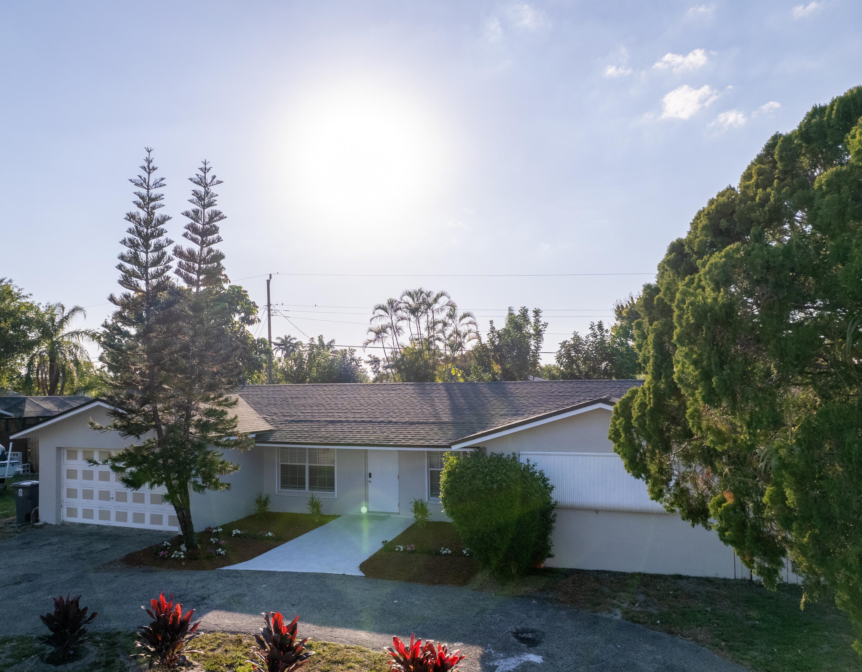 1283 Wynnewood Dr, West Palm Beach FL  33417-5660 exterior