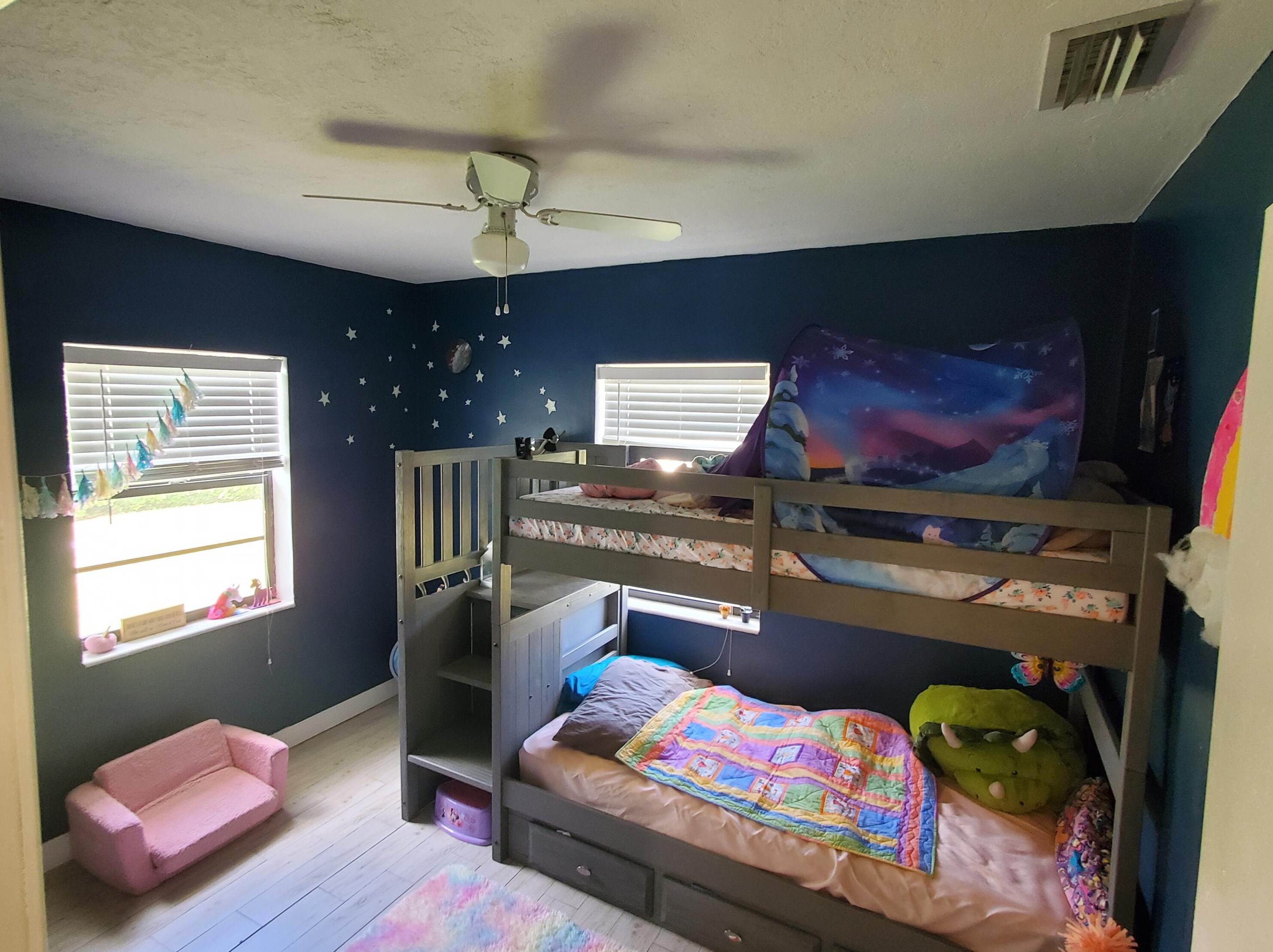 1015 Bloxham St, Lake Worth FL  33462-3123 exterior