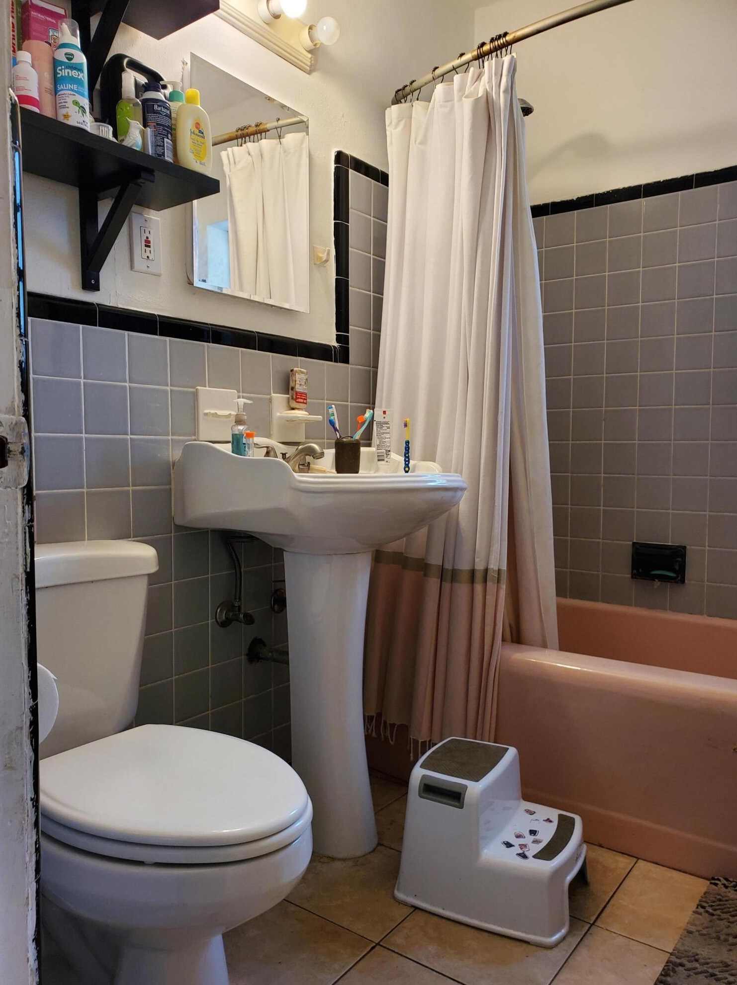 1015 Bloxham St, Lake Worth FL  33462-3123 exterior