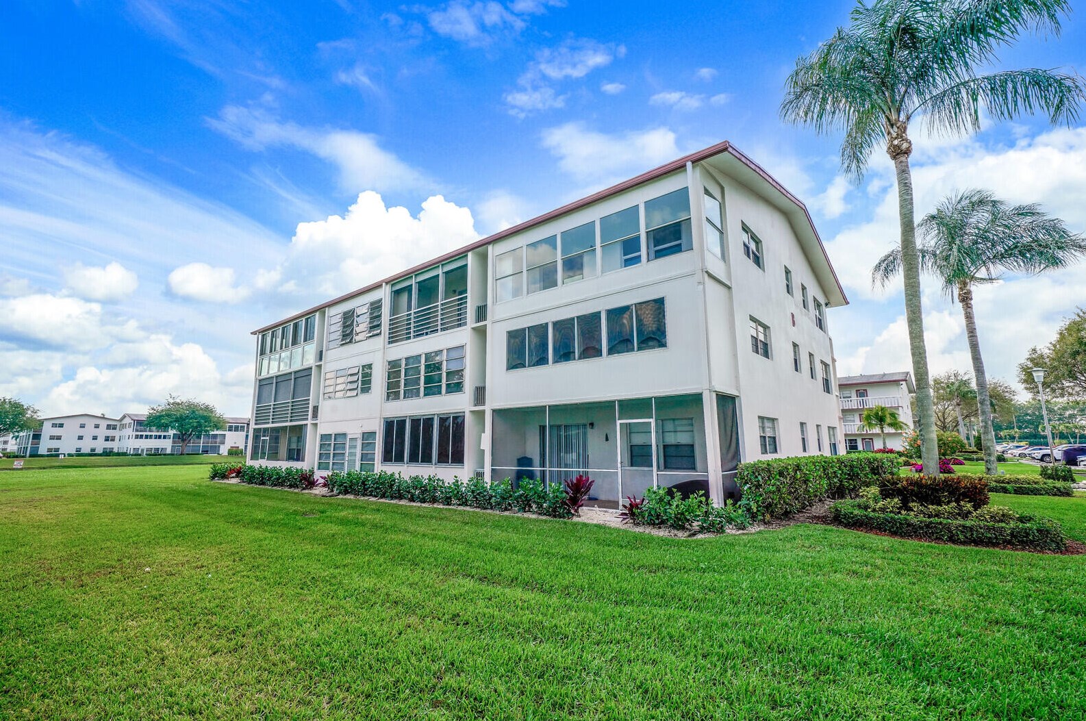 71 Fanshaw B, Boca Raton FL  33434-6118 exterior