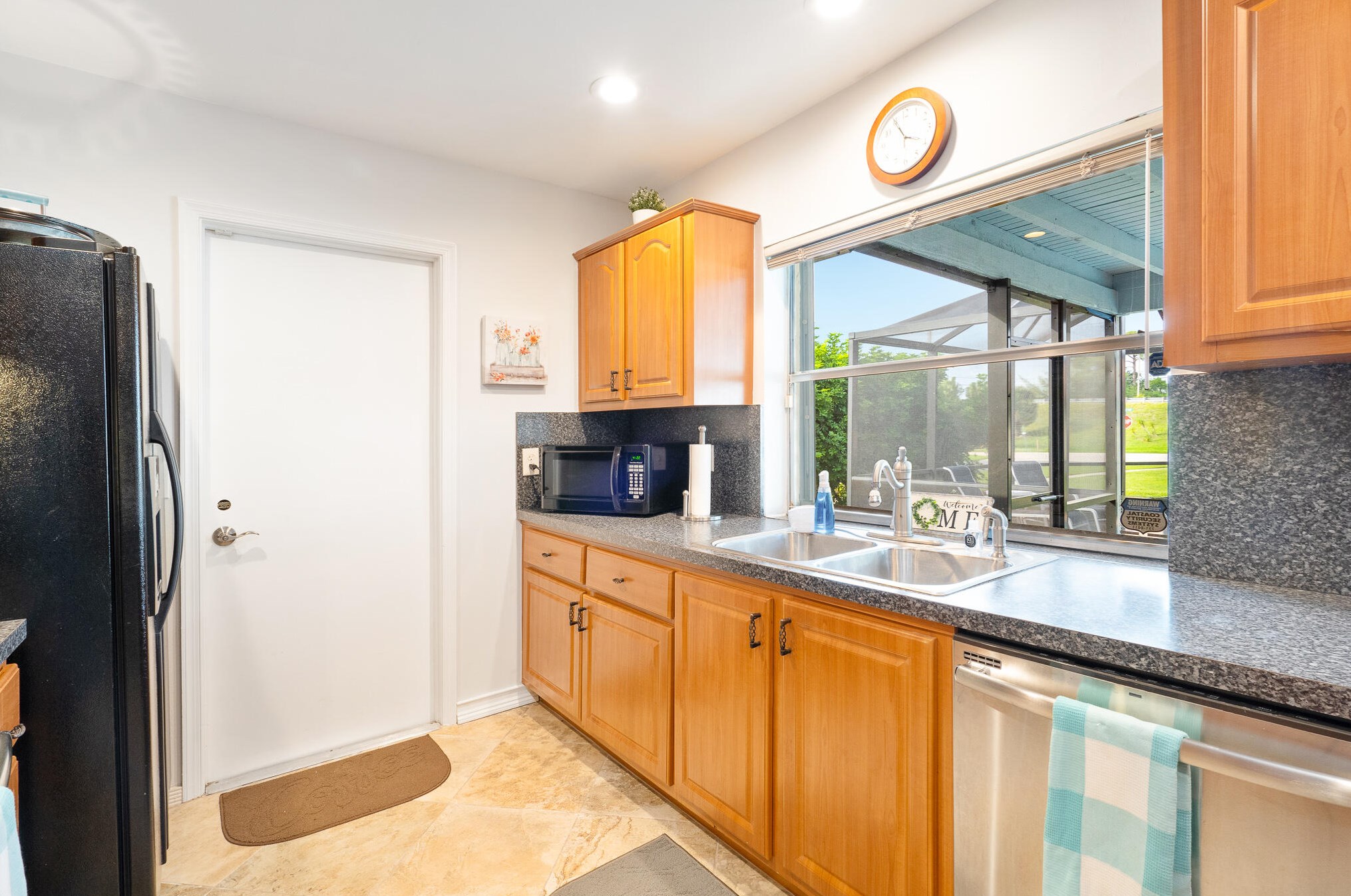 577 24 Ave, Boynton Beach FL 33426-8789 exterior