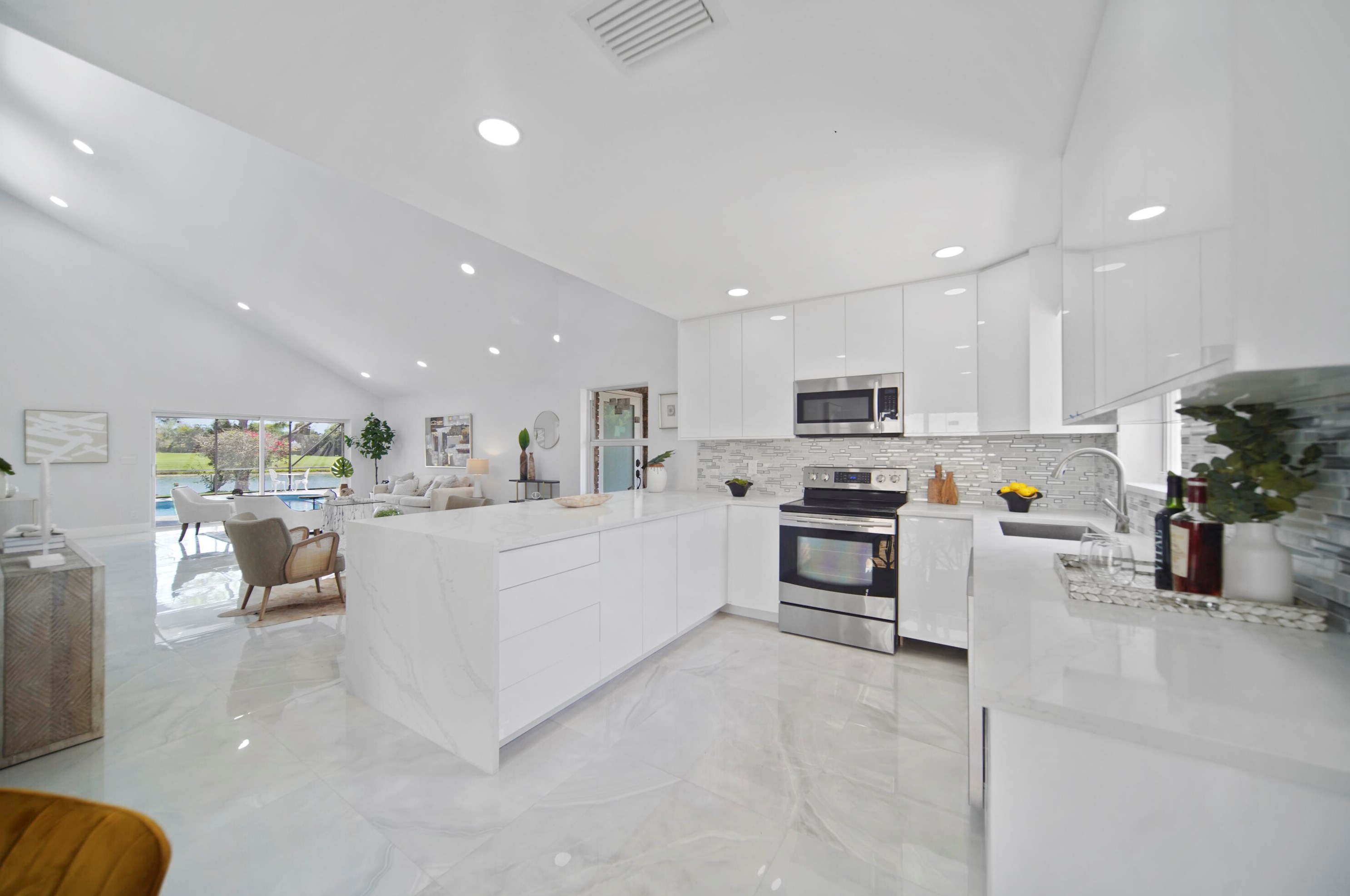 10095 Camelback Ln, Boca Raton FL  33498-4714 exterior