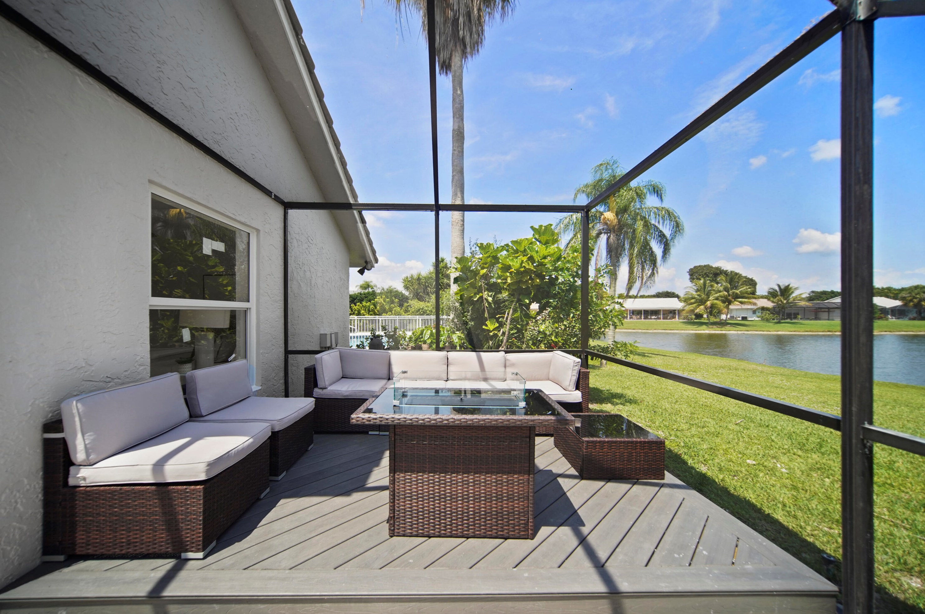 10095 Camelback Ln, Boca Raton FL  33498-4714 exterior