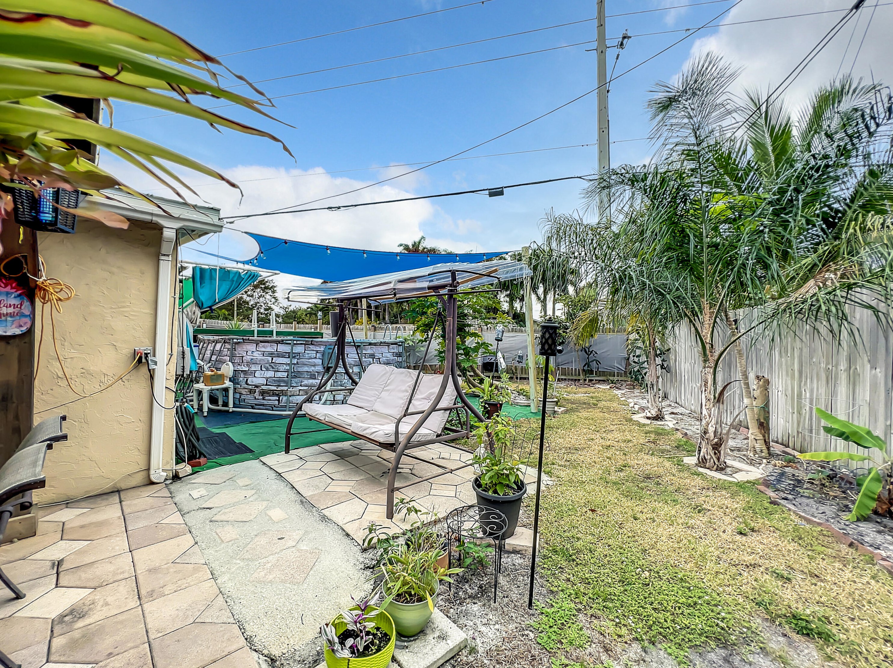 19198 Bryant Dr, Jupiter FL  33469-1612 exterior