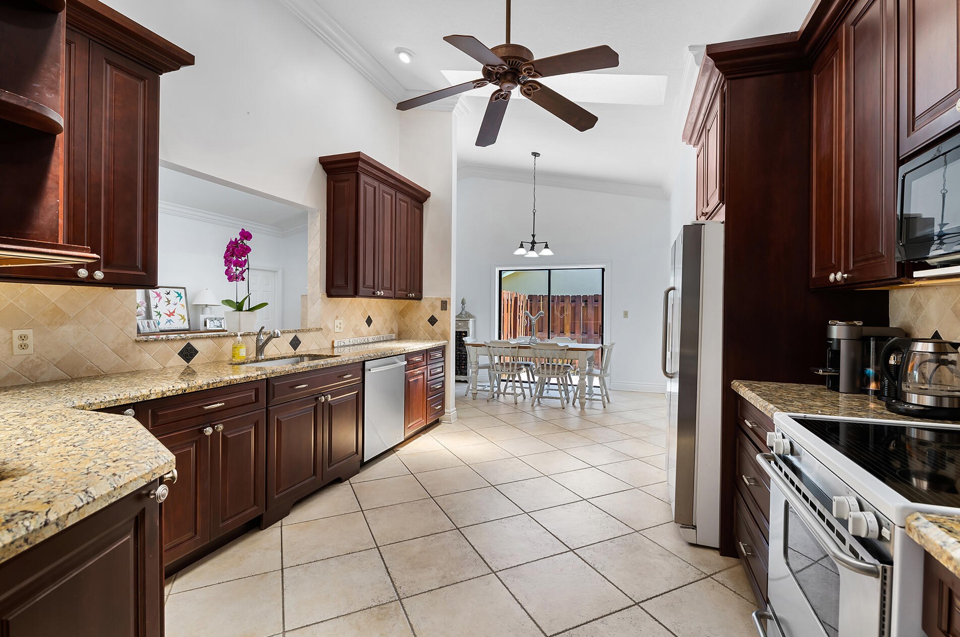 1981 25th St, Boca Raton FL  33431-4018 exterior