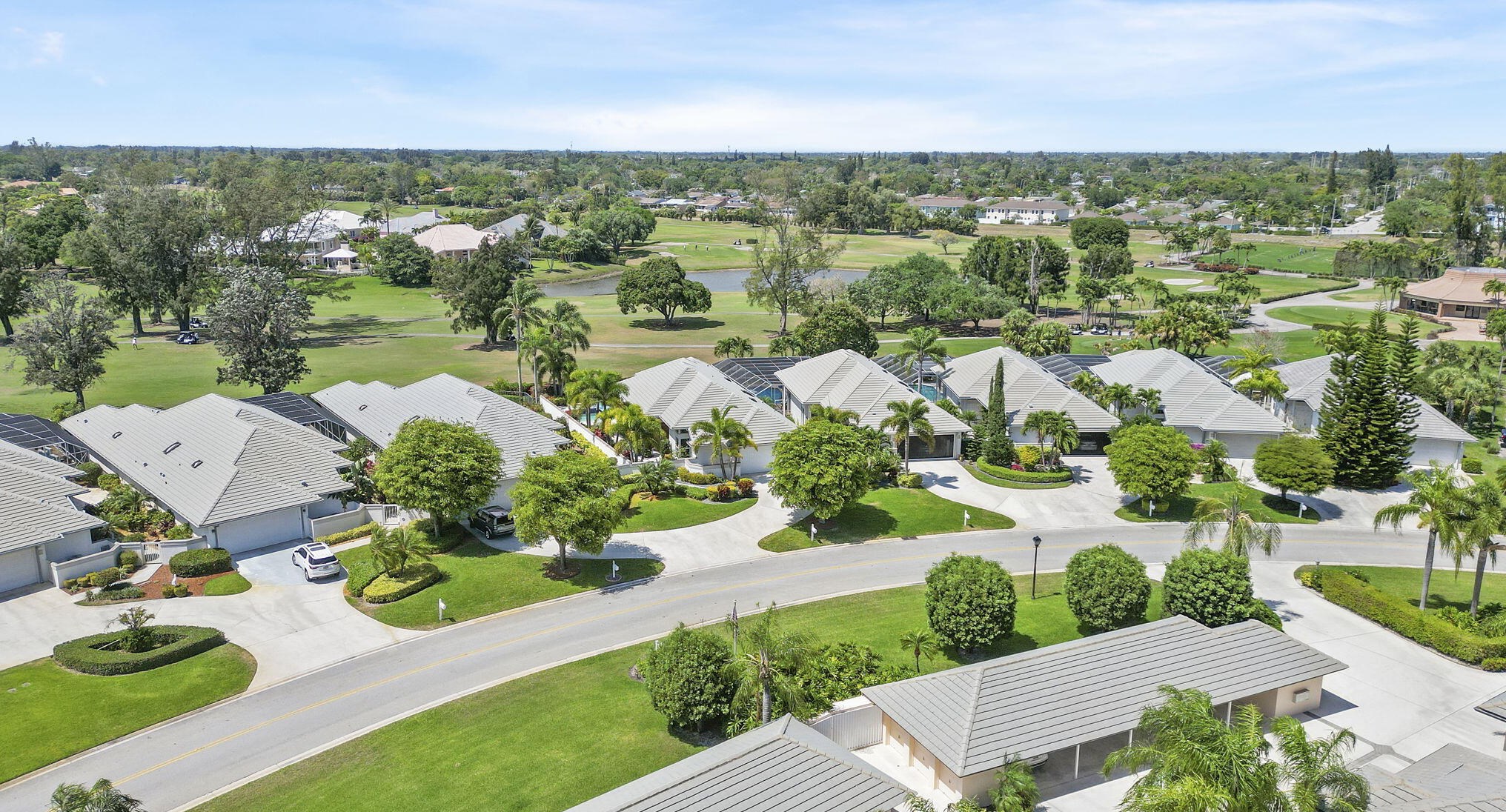 189 Orange Tree Dr, Lake Worth FL 33462-1129 exterior