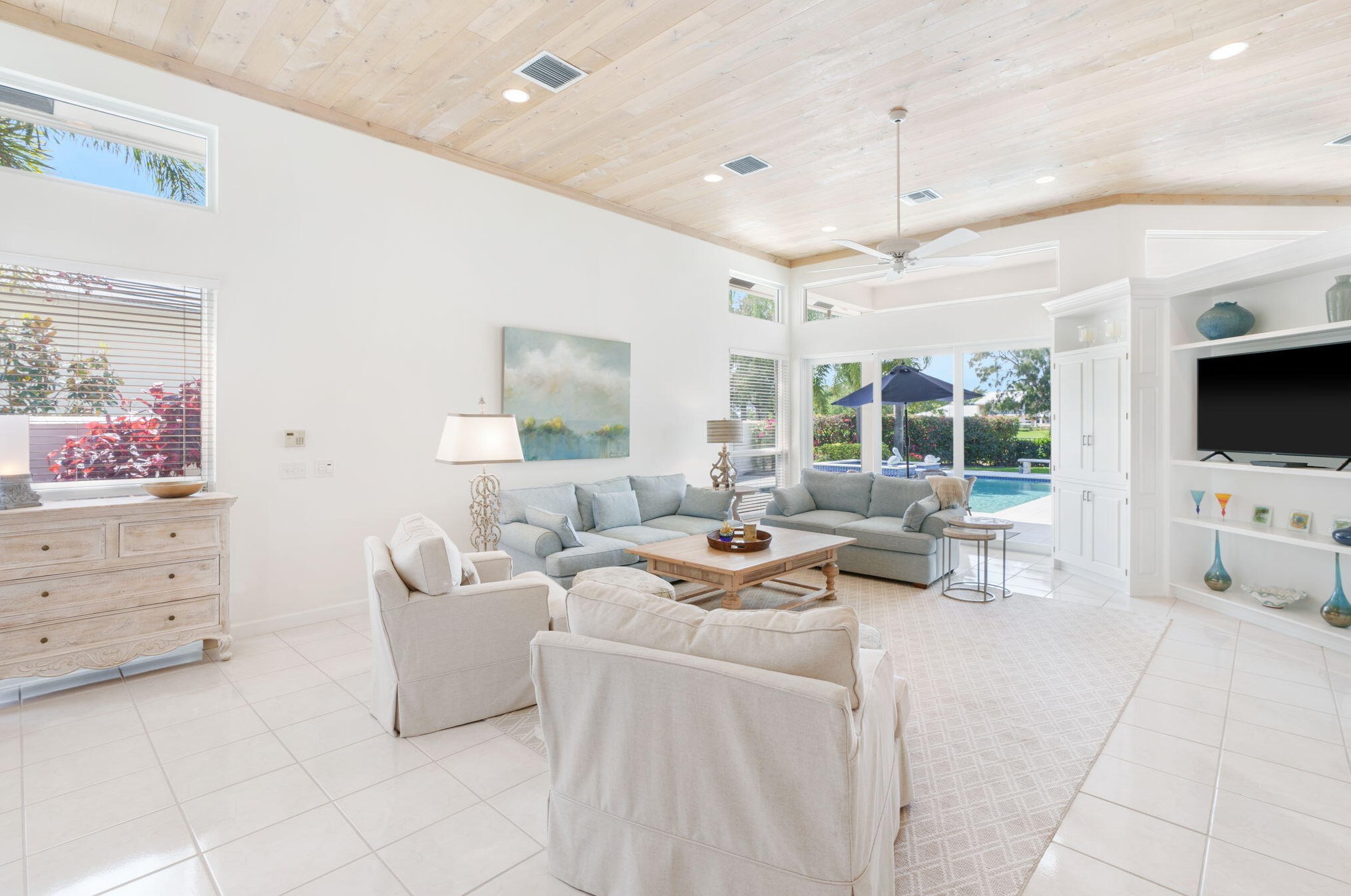 189 Orange Tree Dr, Lake Worth FL 33462-1129 exterior