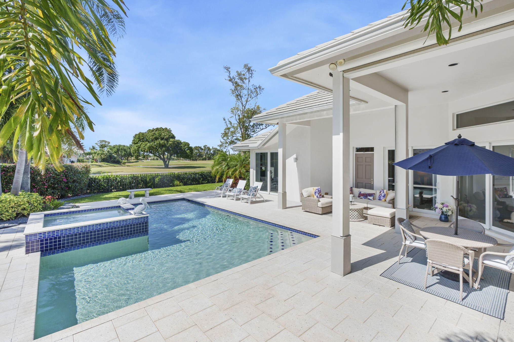 189 Orange Tree Dr, Lake Worth FL 33462-1129 exterior