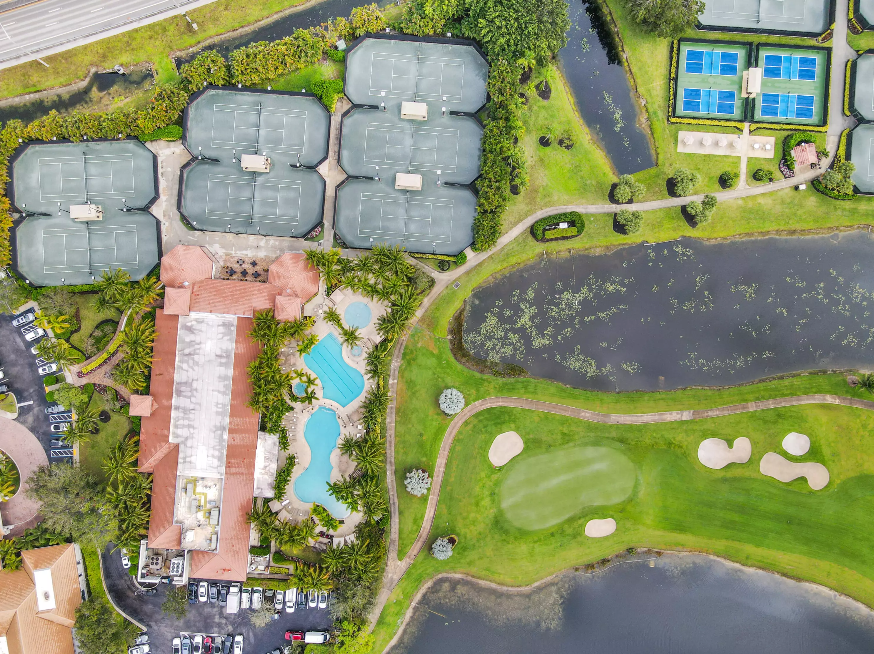 8025 Aberdeen Dr, Boynton Beach FL 33472-2967 exterior