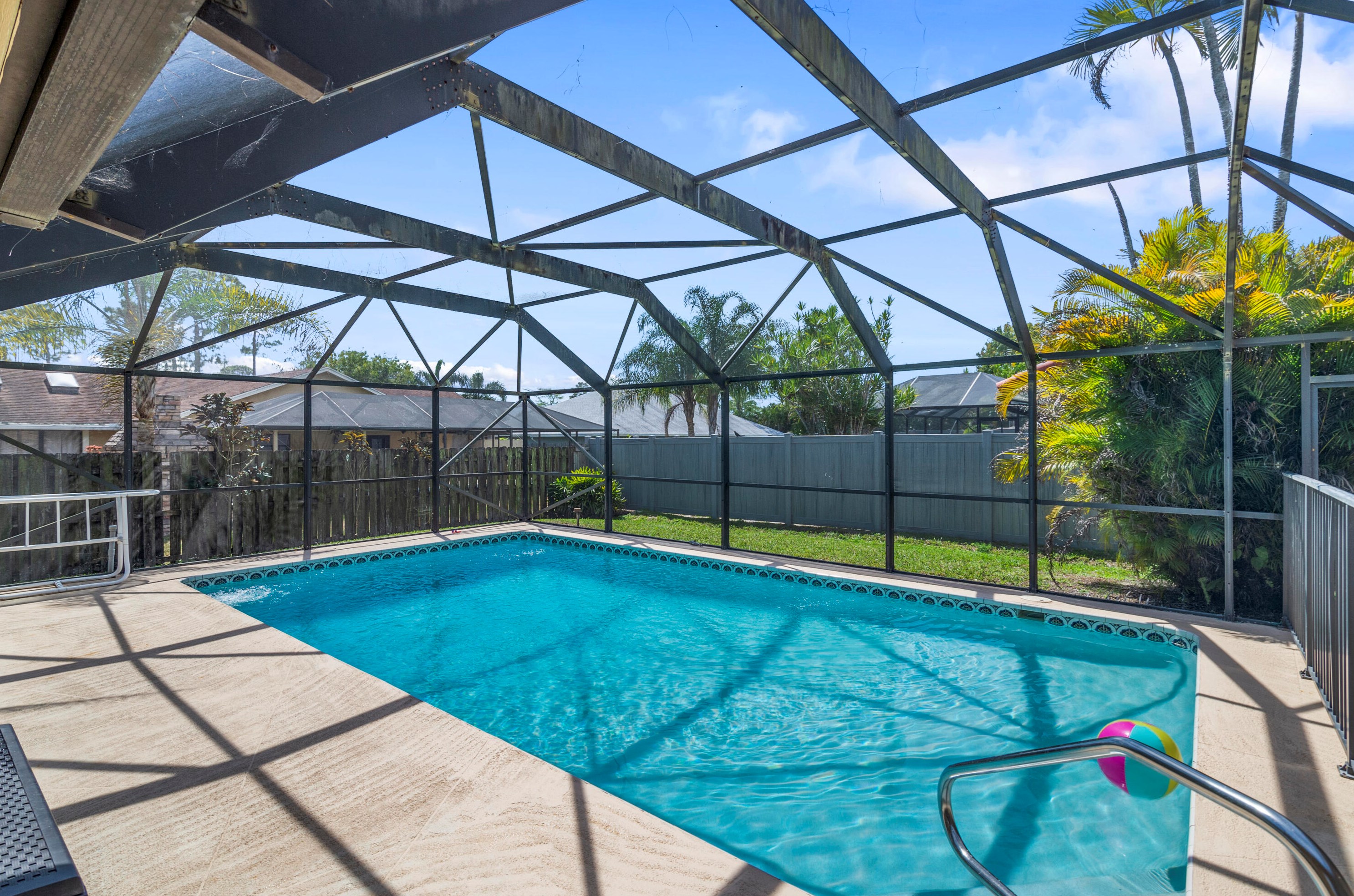 14248 Paddock Dr, West Palm Beach FL  33414-7812 exterior
