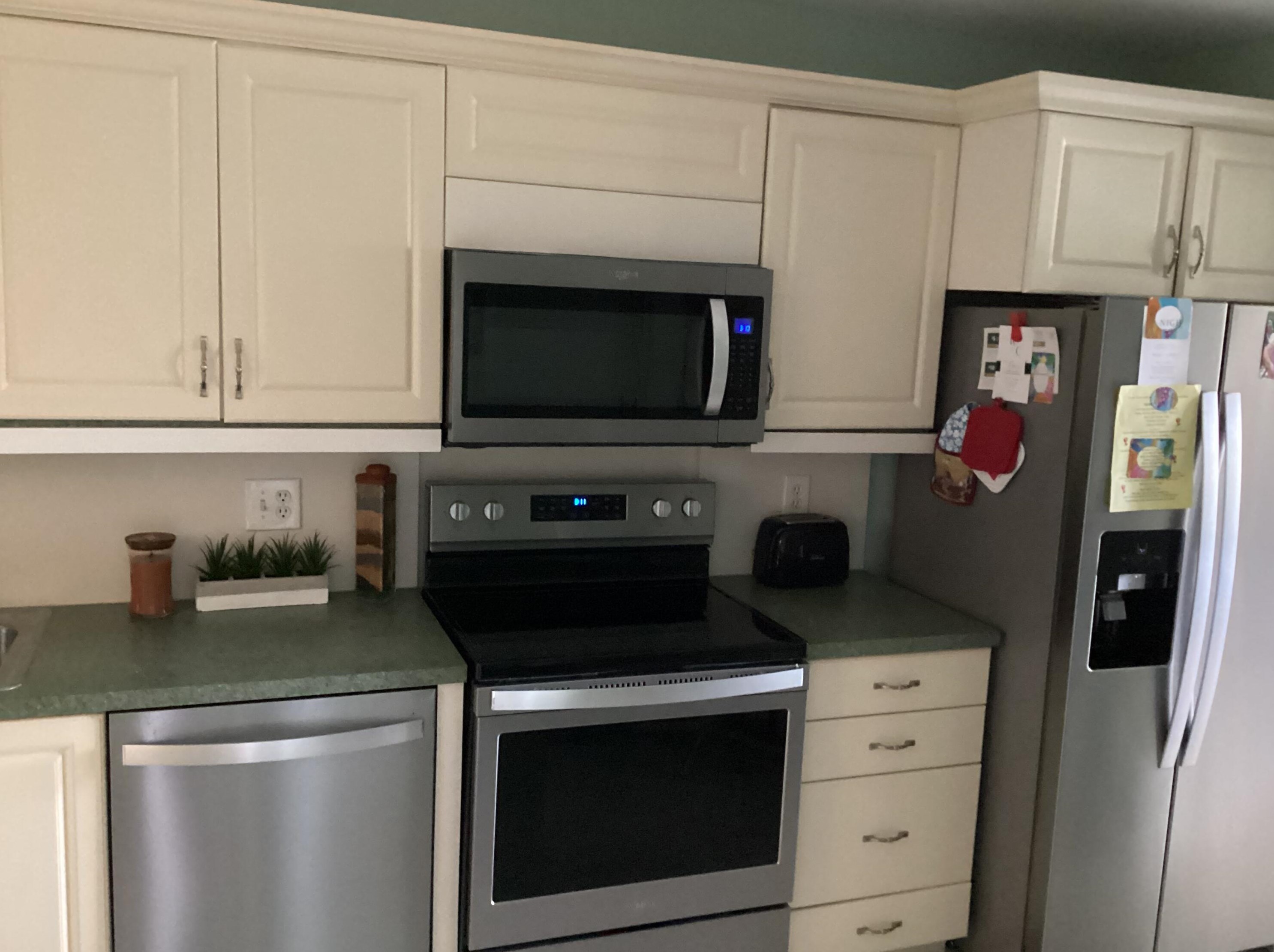 5851 Camino Del Sol #203, Boca Raton, FL 33433