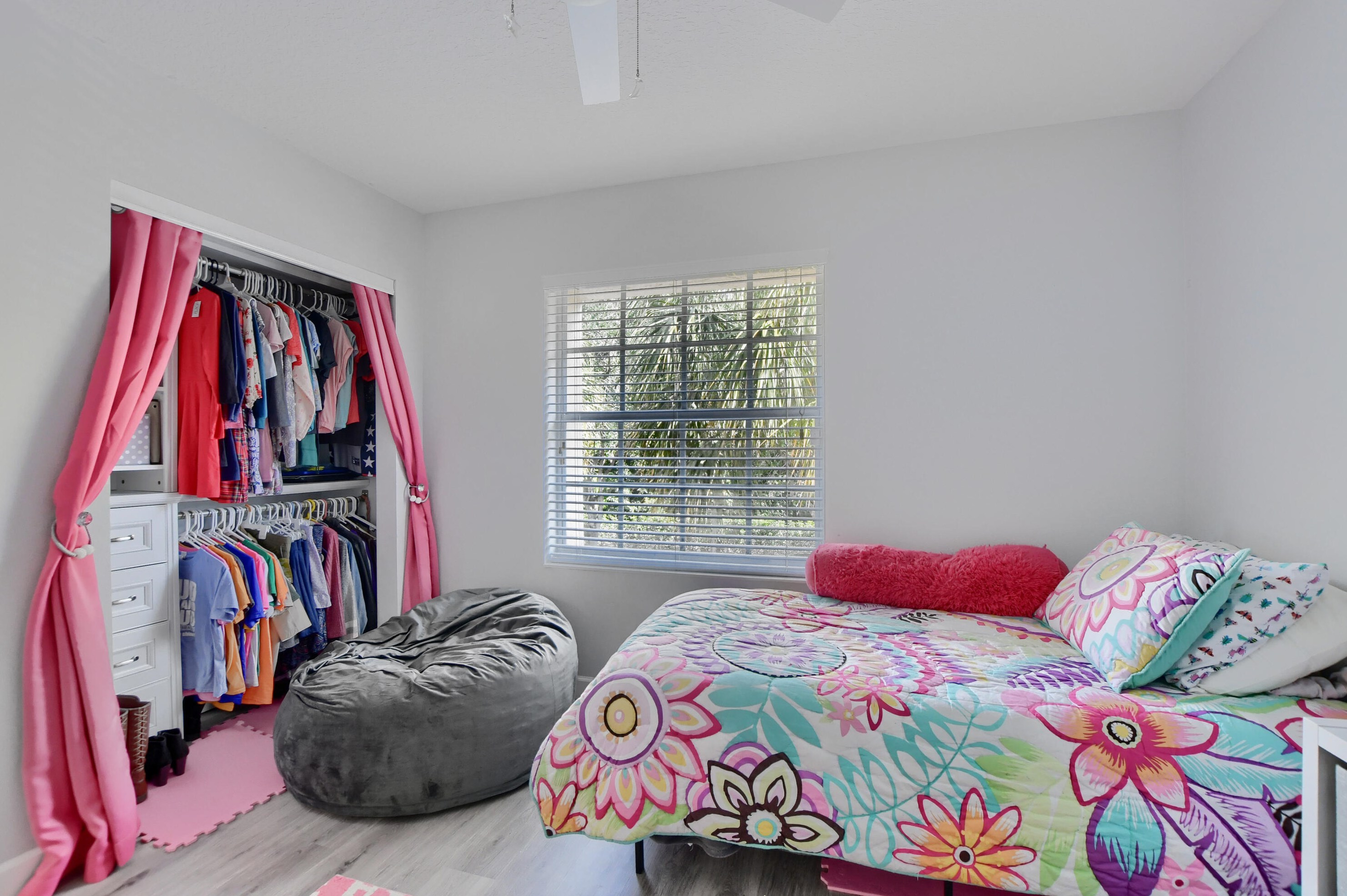 10126 Boca Palm Dr, Boca Raton FL  33498-1516 exterior