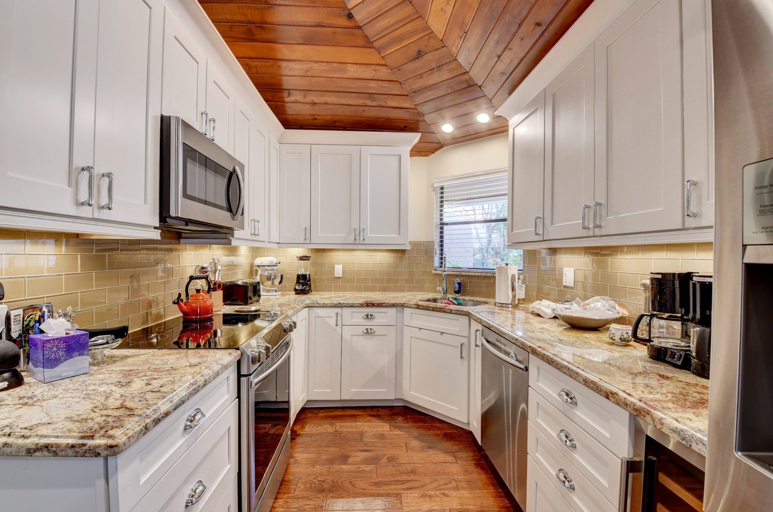 22750 Meridiana Dr, Boca Raton FL 33433-6310 exterior