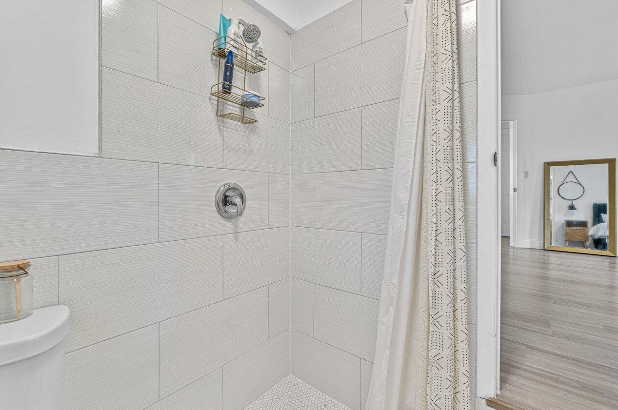 309 B St, Lake Worth FL  33460-3229 exterior